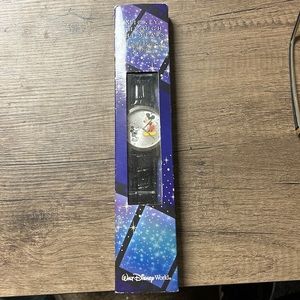 Walt Disney World Mickey Mouse Men’s NWOT Limited Release Watch